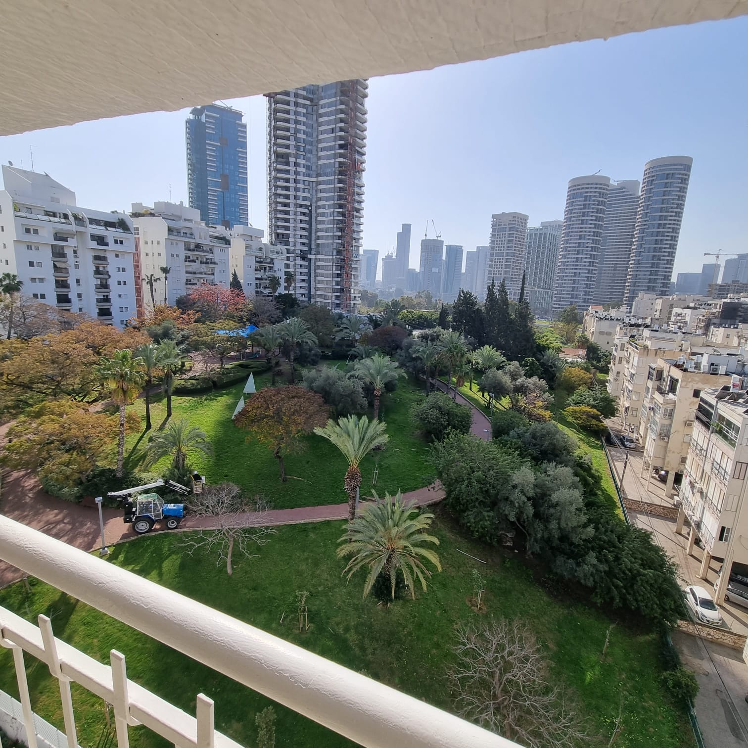 הנוף מהדירה