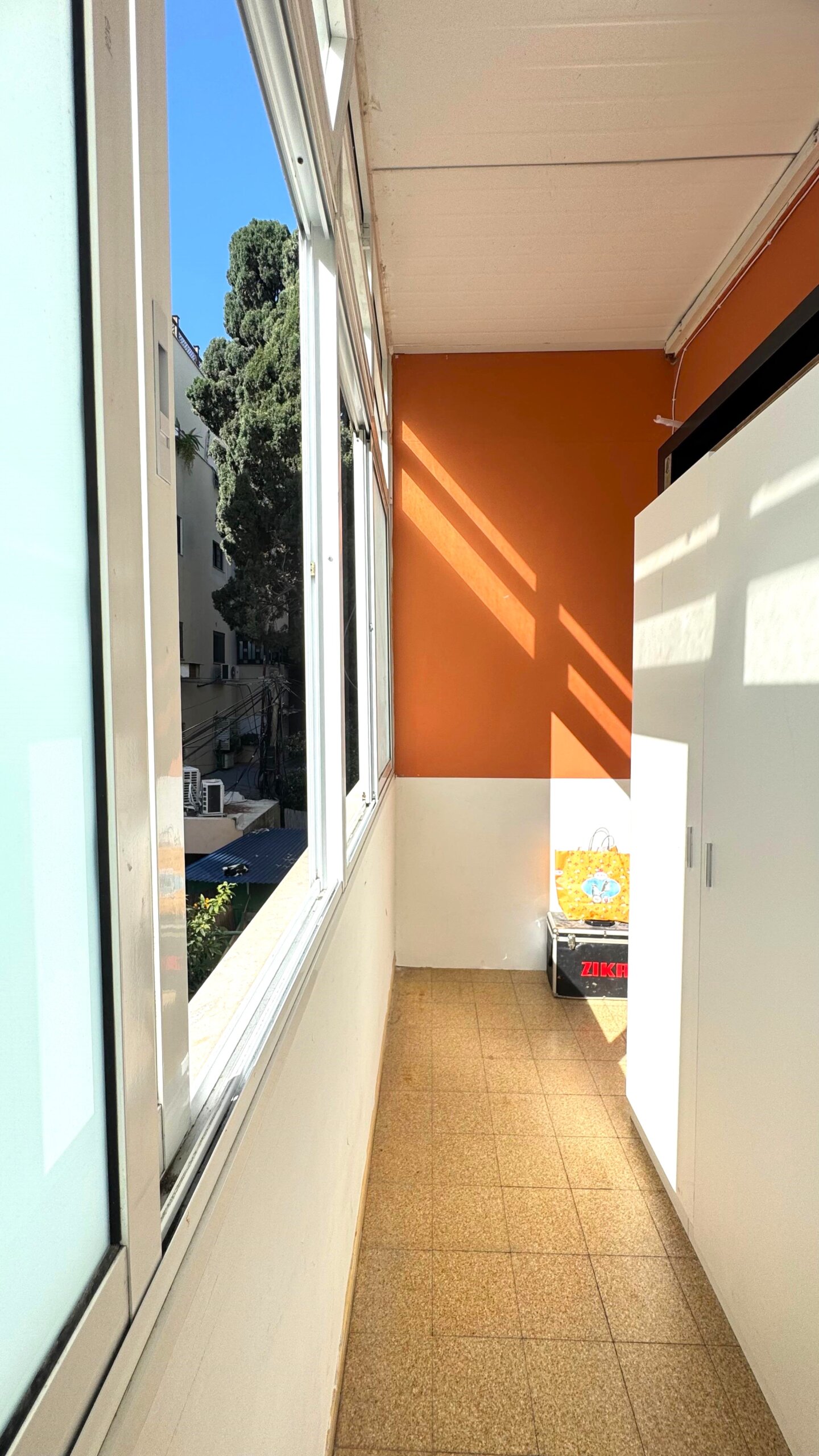 מרפסת סגורה